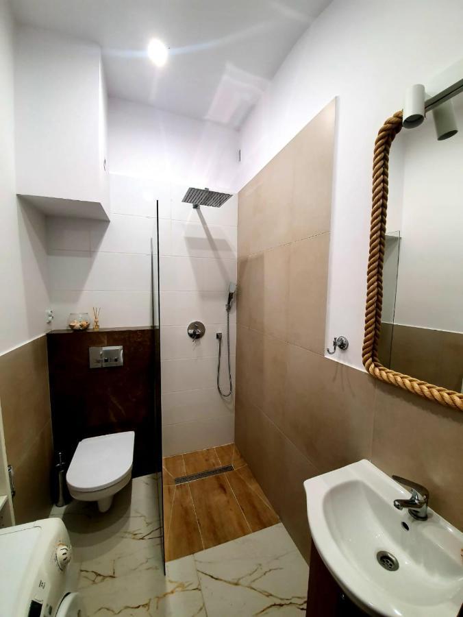 Apartment Hidden